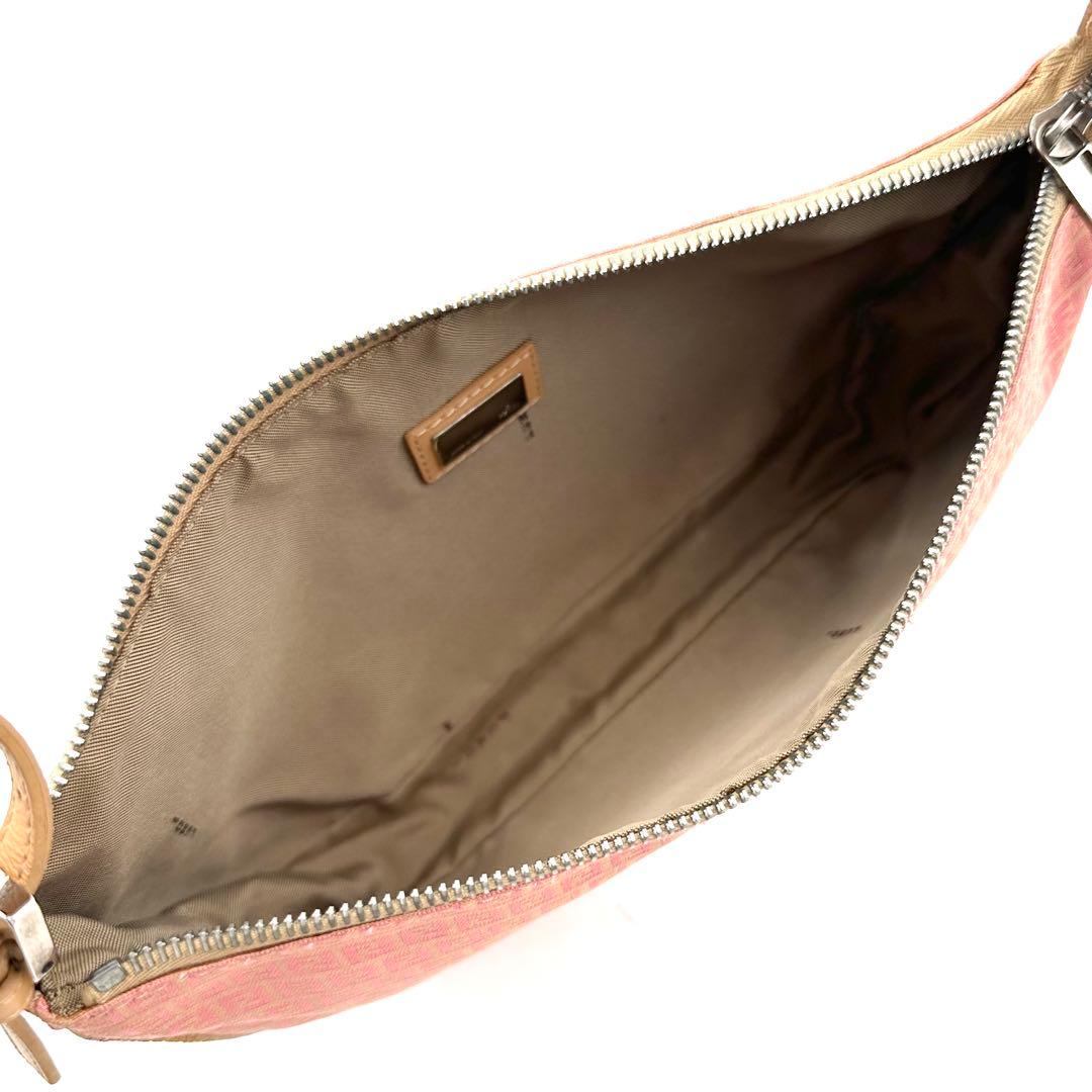 《美品》FENDI ズッキーノ FF金具 ミニハンドバッグ アクセサリーポーチ