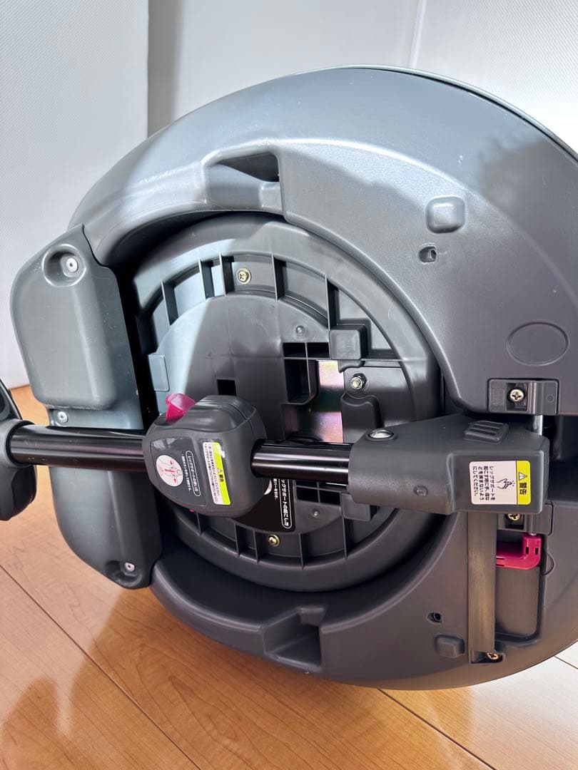 美品Aprica 回転機能付きチャイルドシート