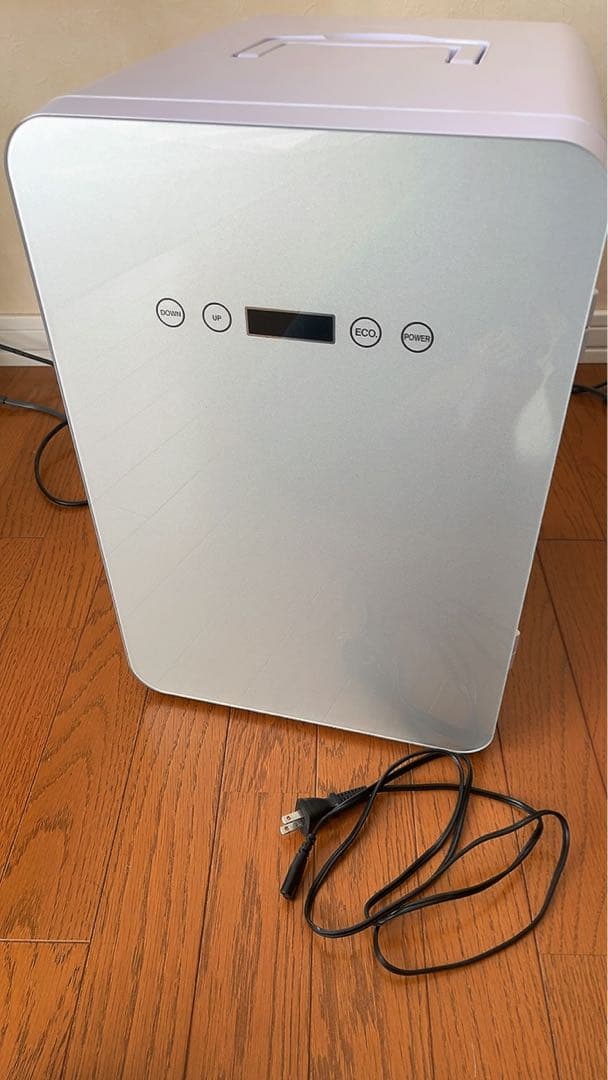 VERSOS ベルソス VS-440 24L ダブルペルチェ冷温庫　ミニ冷蔵庫