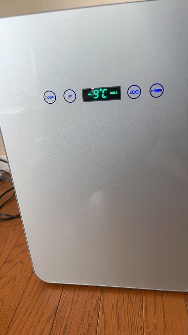 VERSOS ベルソス VS-440 24L ダブルペルチェ冷温庫　ミニ冷蔵庫