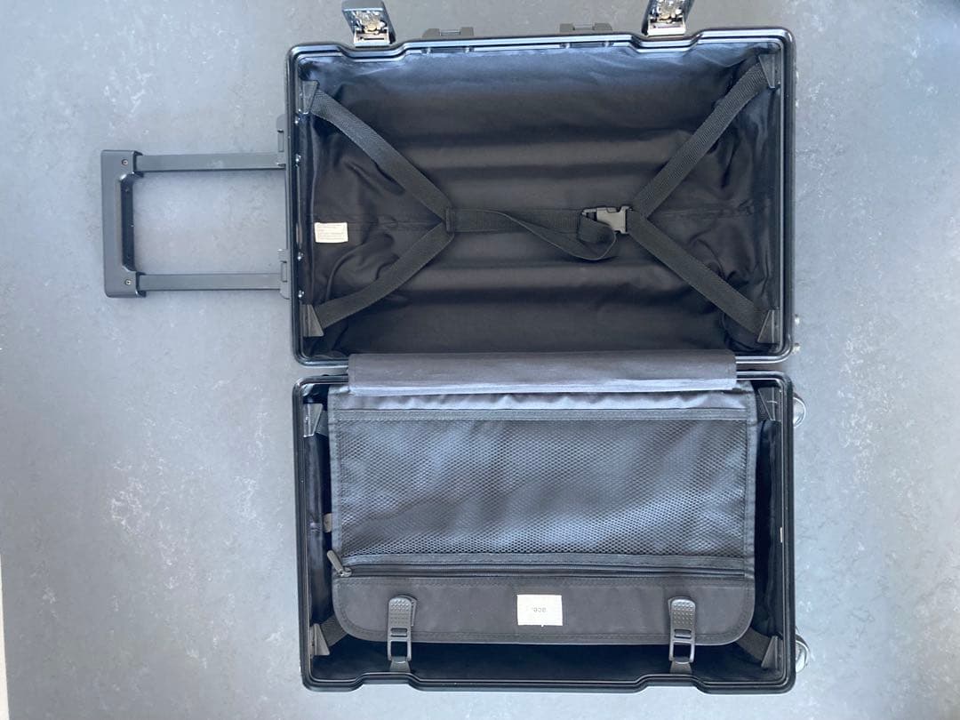 ace. アルミニウムキャリーケース 32L ブラック