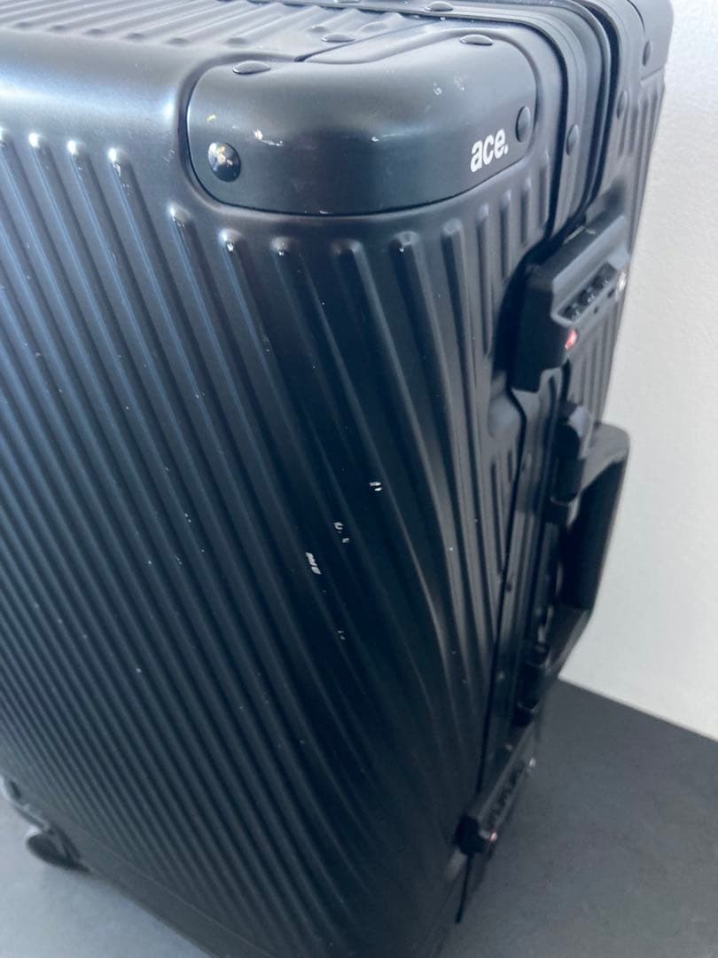 ace. アルミニウムキャリーケース 32L ブラック