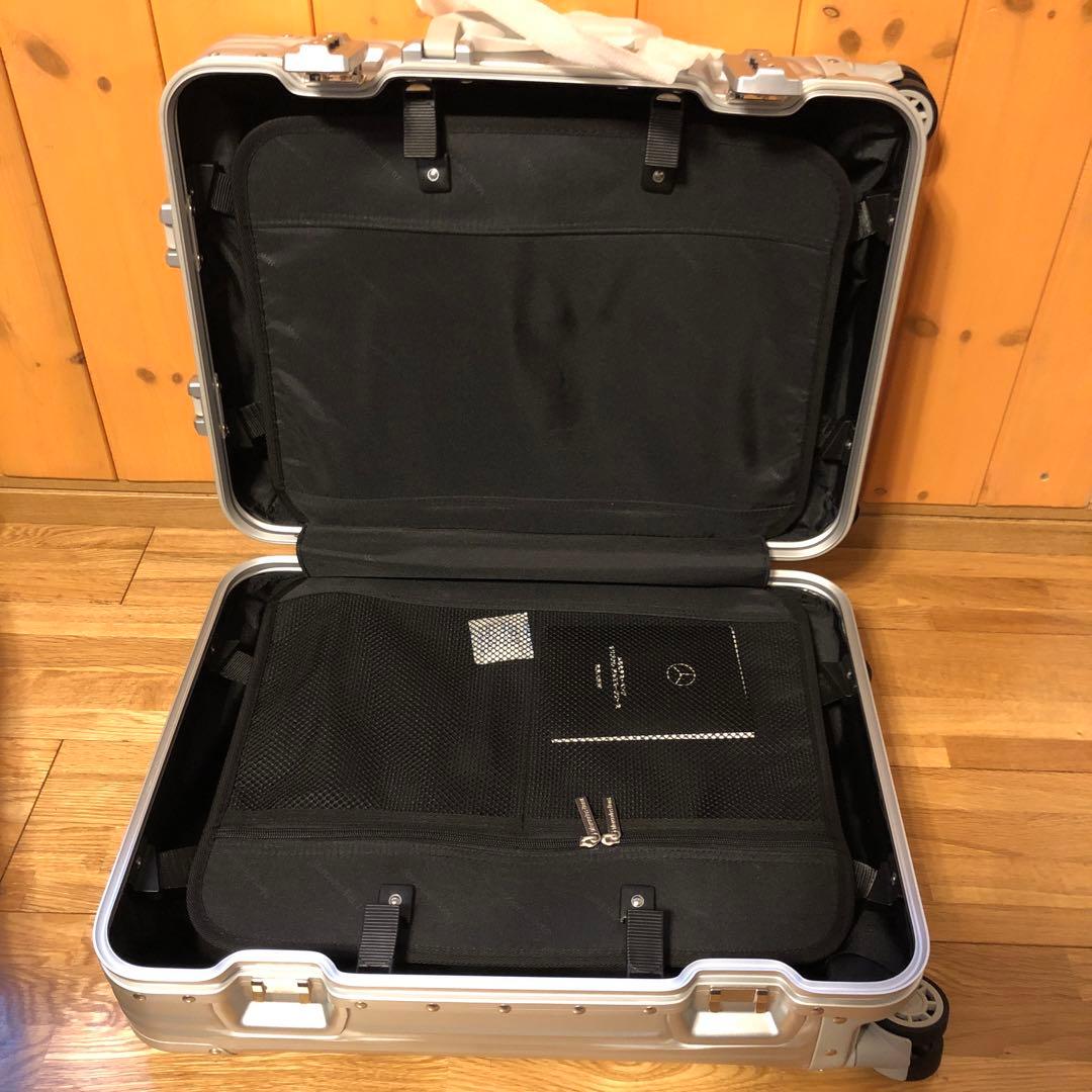 タ*ス様 メルセデスベンツ オリジナル アルミ スーツケース シルバー 32L