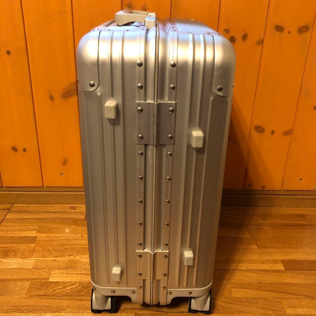 タ*ス様 メルセデスベンツ オリジナル アルミ スーツケース シルバー 32L