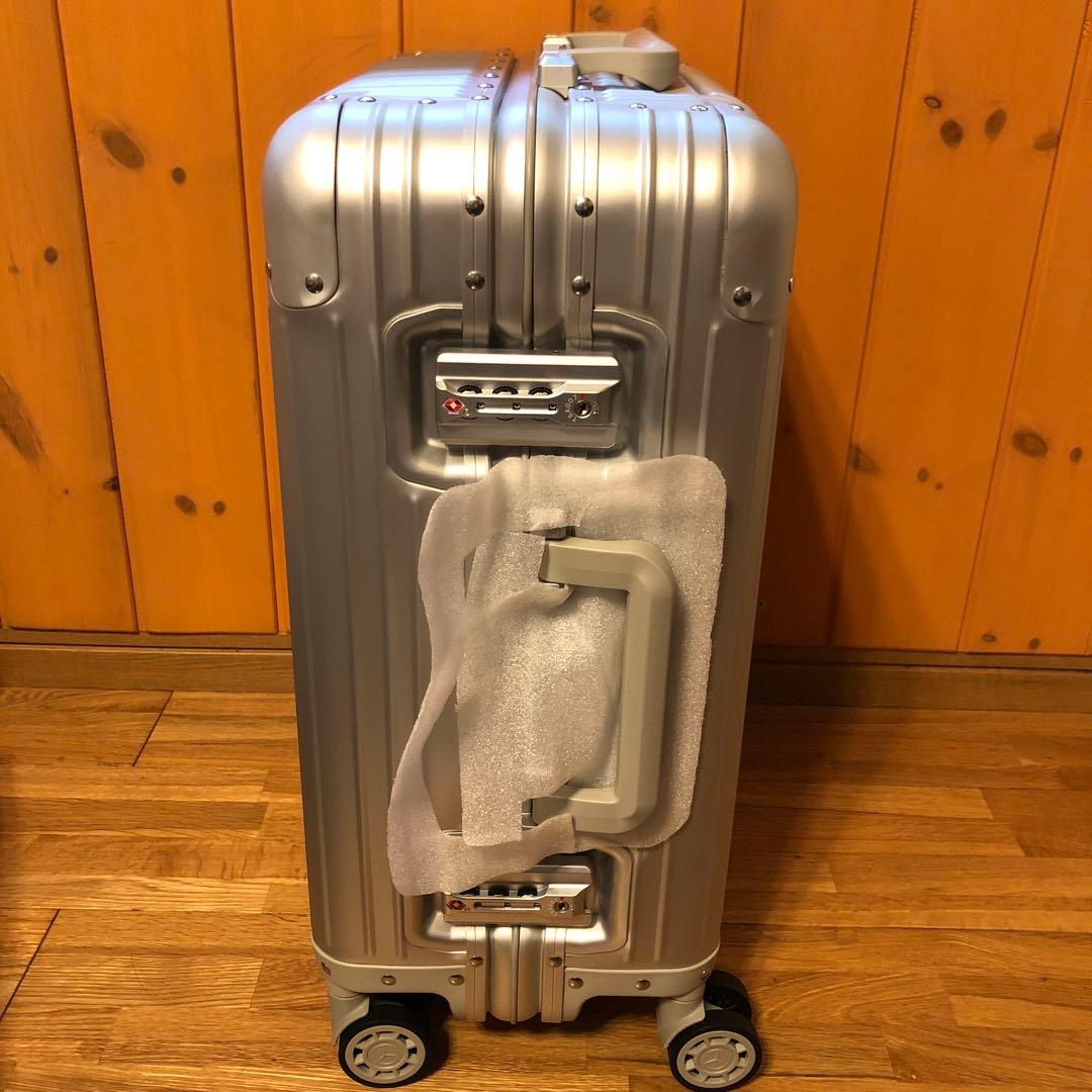 タ*ス様 メルセデスベンツ オリジナル アルミ スーツケース シルバー 32L