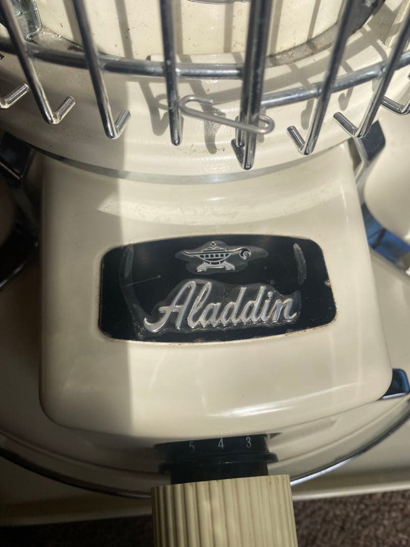 【直接引き渡し限定】アラジン ブルーフレーム　石油ストーブ ホワイト