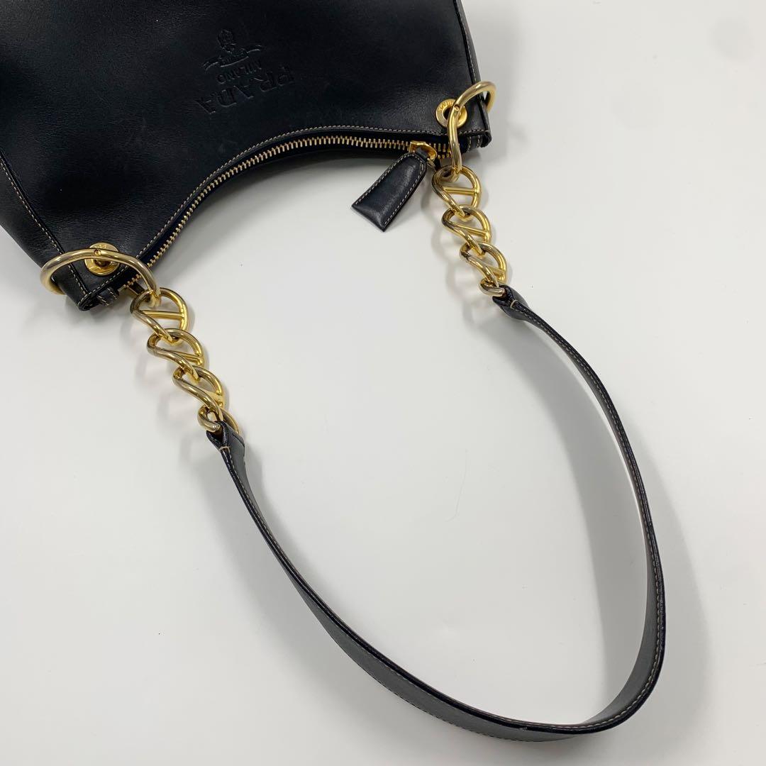 【✨美品✨】プラダ ワンショルダーバッグ ゴールドチェーン レザー ブラック