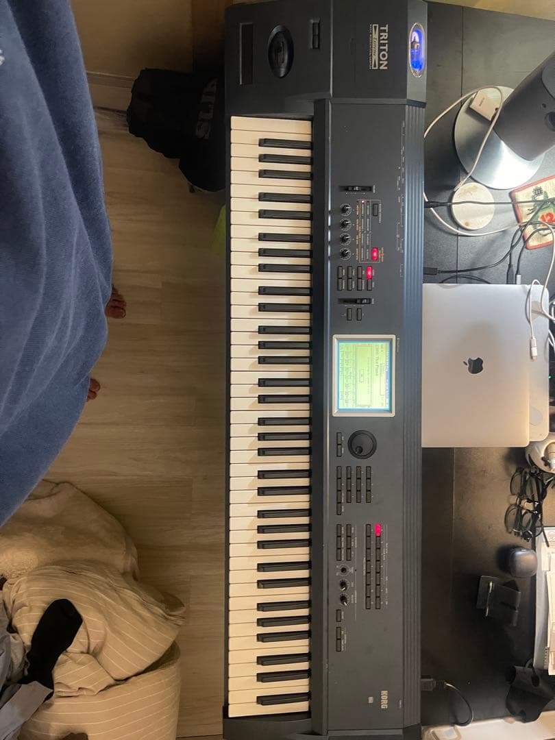 【貴重】KORG Triton EXTREME 88鍵 シンセサイザー