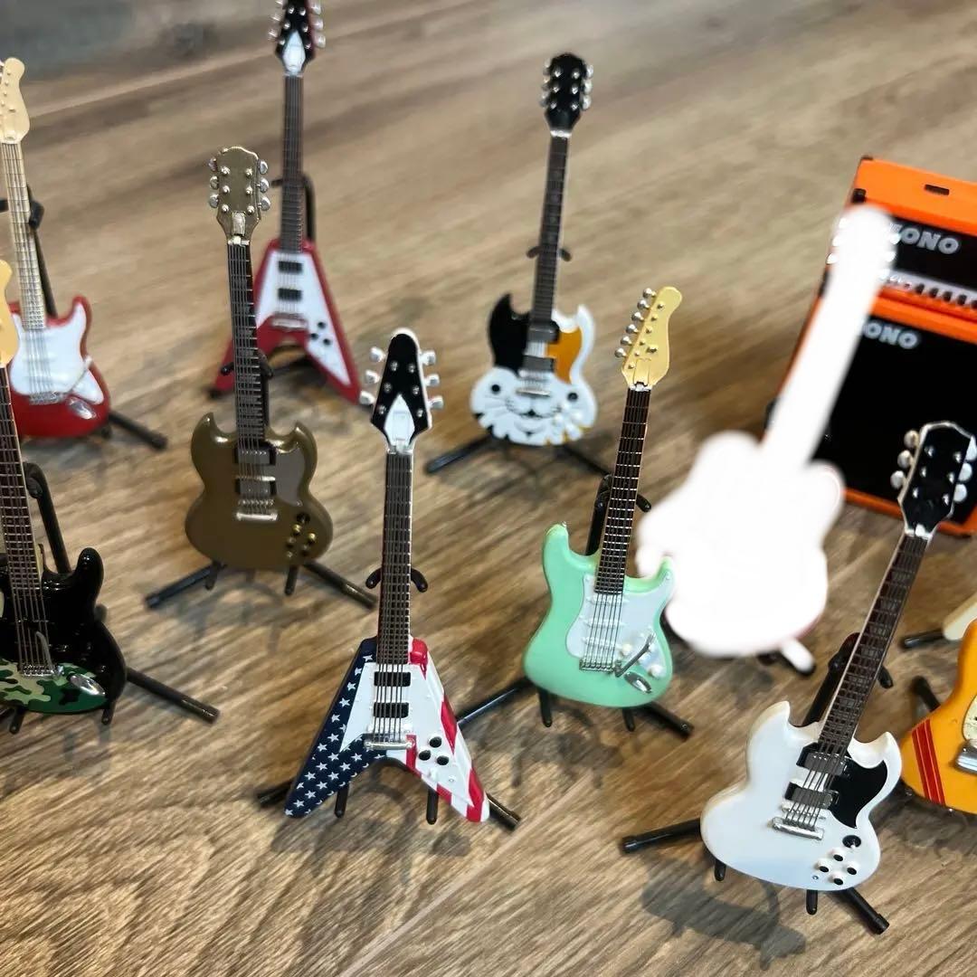 BECKギターコレクション　ミニチュアエレキギター