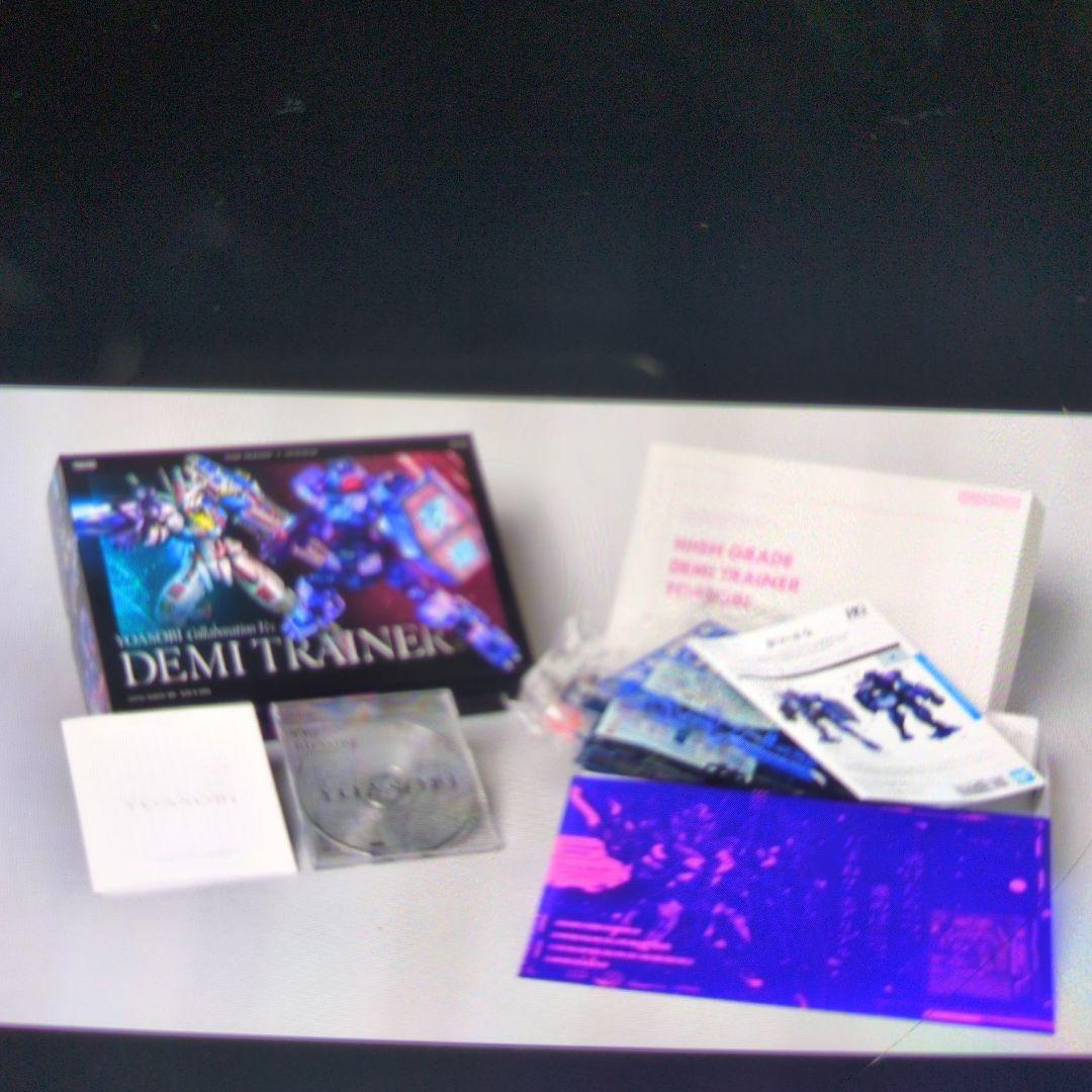 水星の魔女×YOASOBIスペシャルボックス。デミトレーナー。