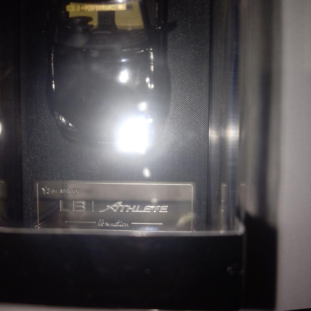 1/64 LBWK クラウン　アスリート　ミニカー