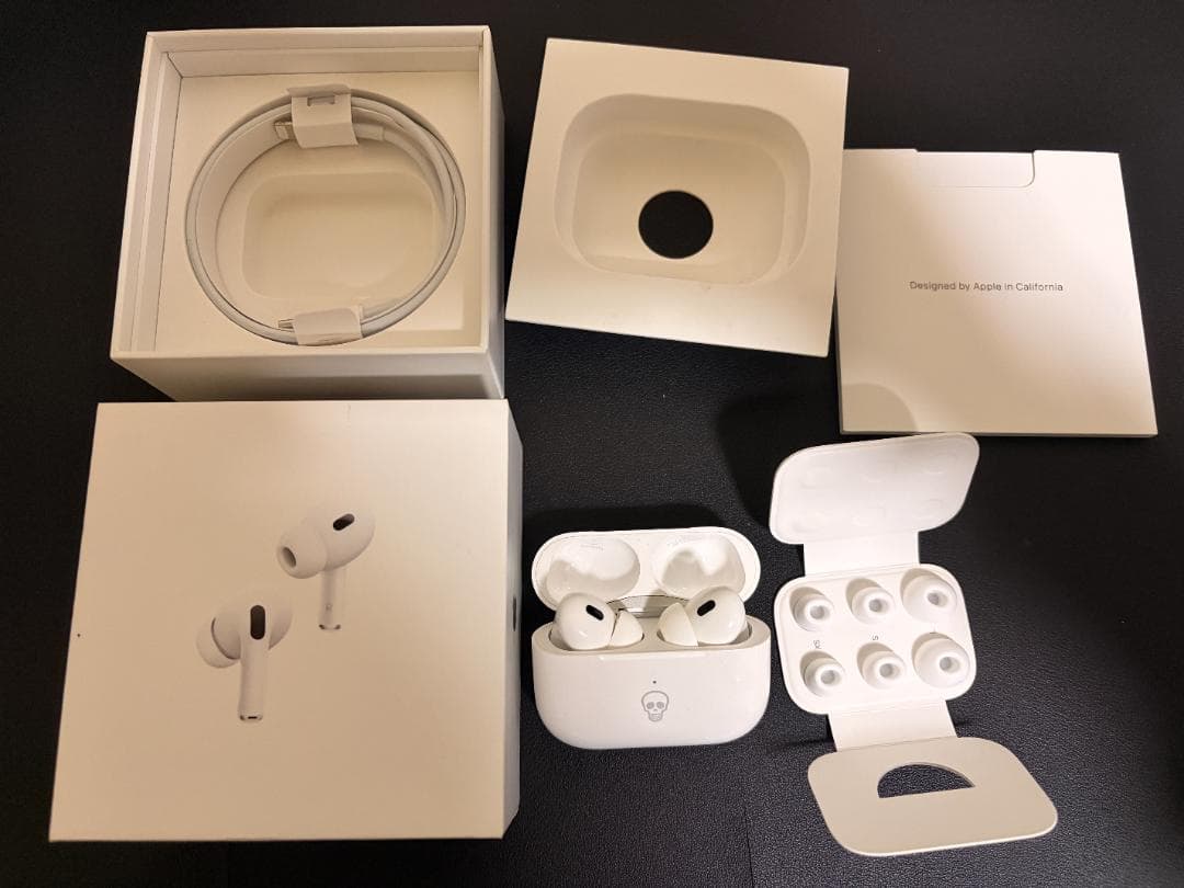AirPods Pro2 本体 充電ケース・イヤーチップ付き Lightning