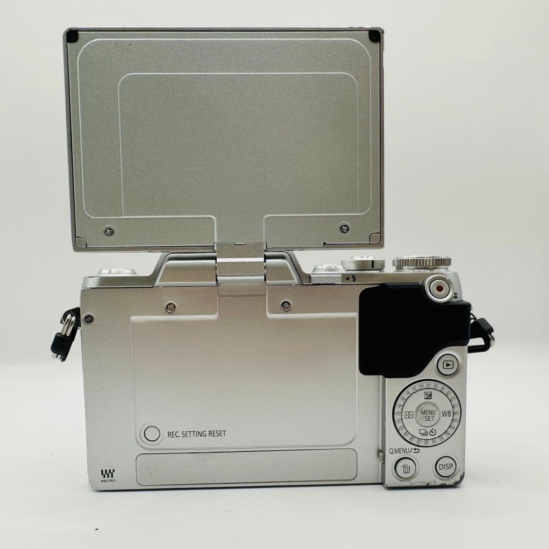 【美品】Panasonic LUMIX DMC-GF7W ミラーレス シルバー