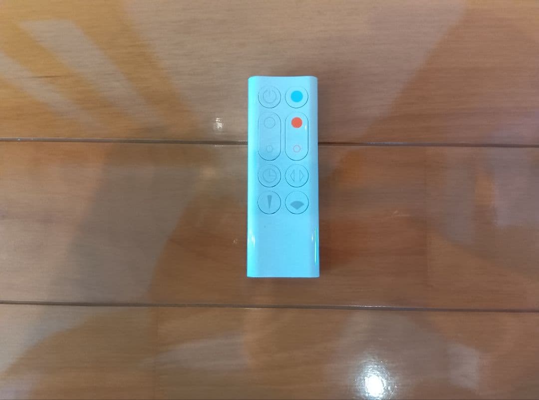 dyson hot+cool タワー型扇風機　 AM09 2024年製　ホワイト