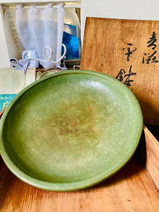 中国、明代龍泉窑青瓷大皿、布、はこ箱付き、サイズ約43cm高さ約7.5cm