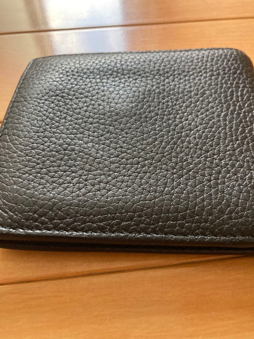 GUCCI 二つ折革財布