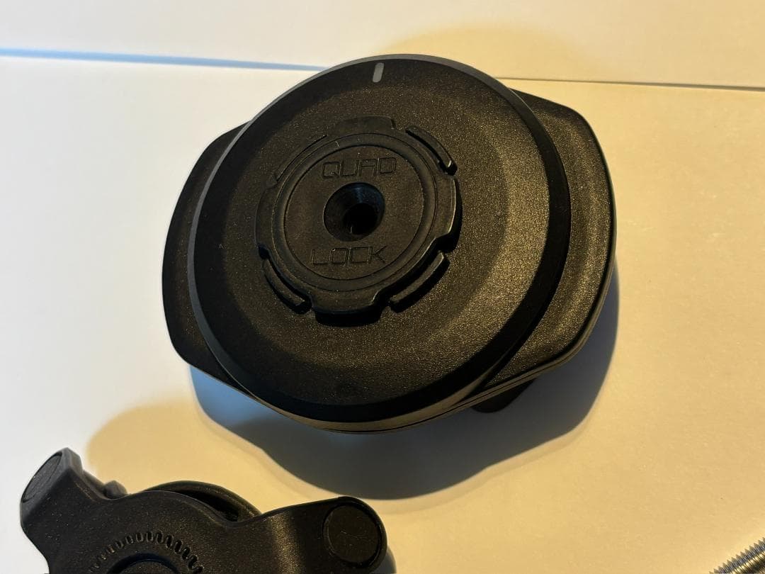 純正Quad Lock 防水ワイヤレス充電ヘッド＆防震ダンパー　クアッドロック