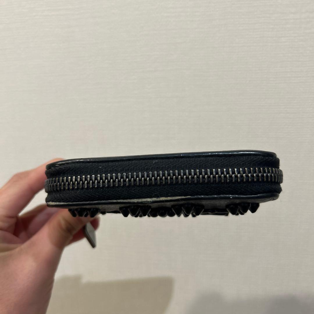 ルブタン　ブラック レザー ケース