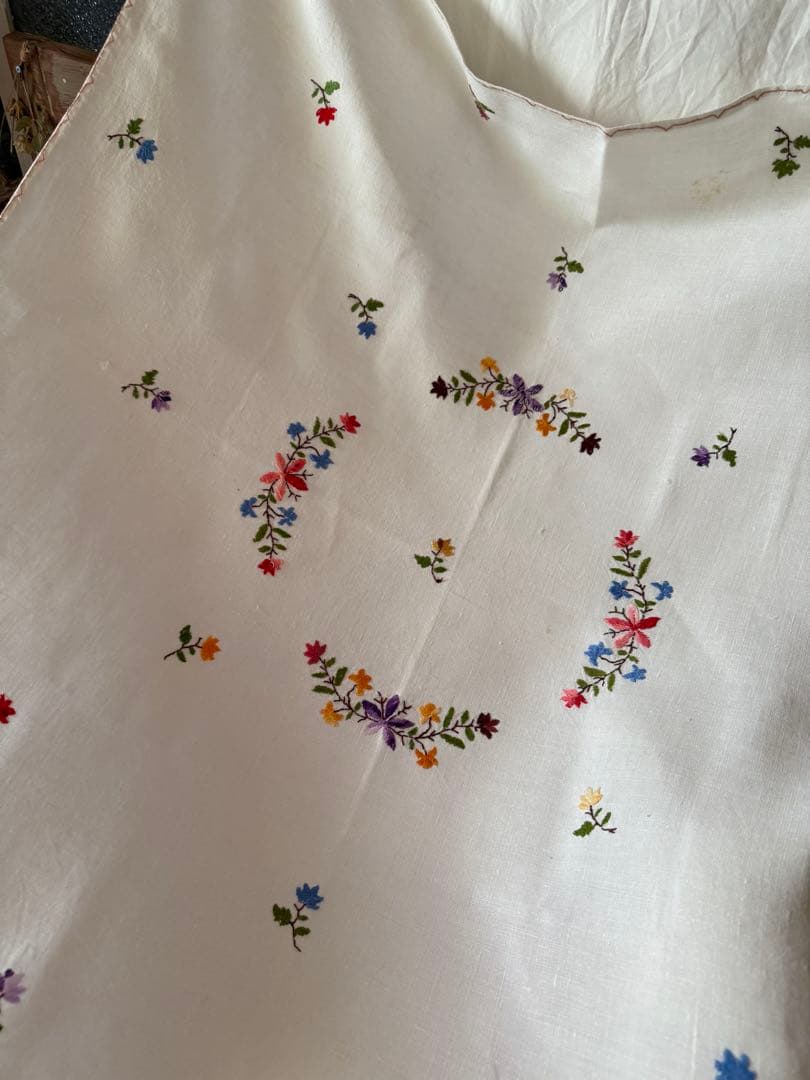 フランスアンティークஐ⋆*花柄刺繍のリネンクロス