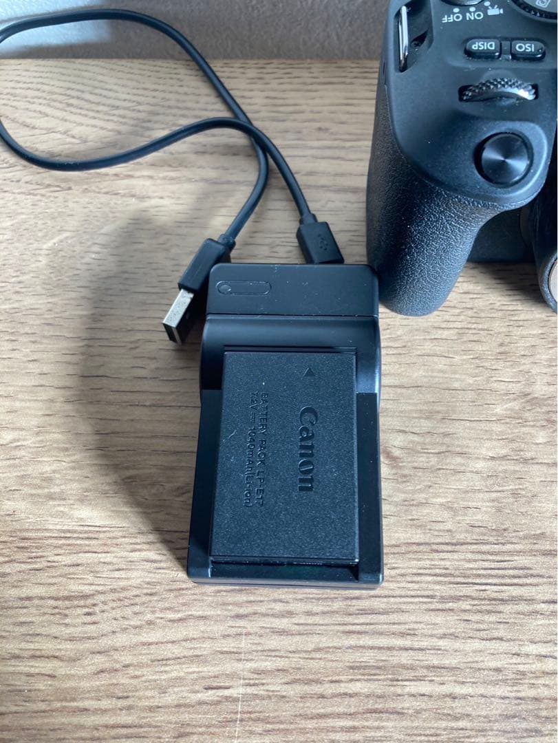 Canon EOS Kiss X9 レンズ２本　Wi-Fiスマホ転送可　単焦点