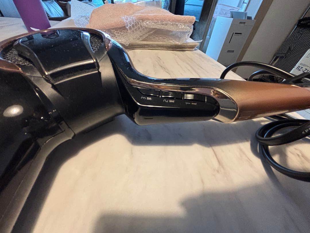 ヘアビューロン　4D Plus ドライヤー