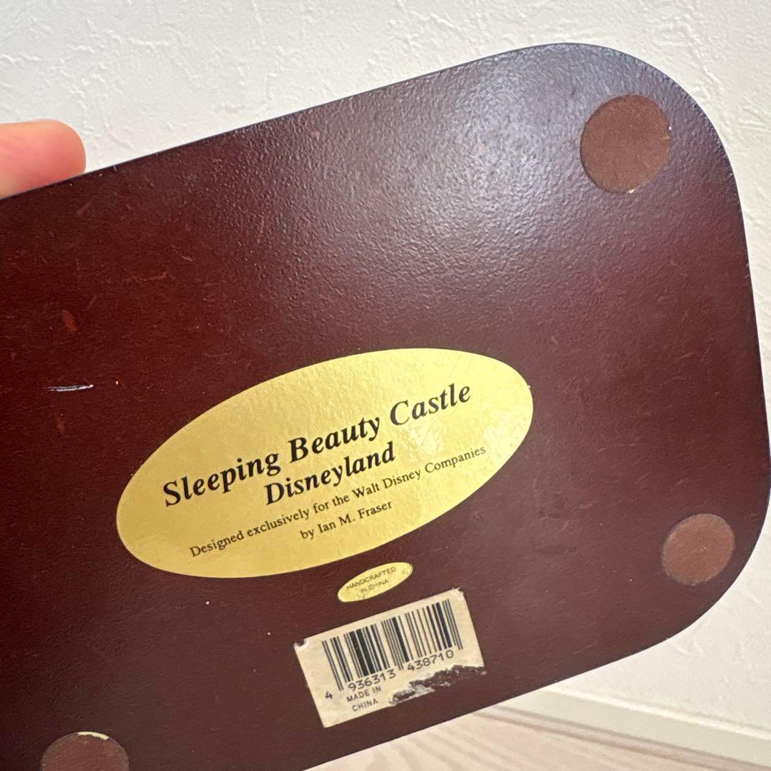 FRASERDESING 眠れる森の美女　ディズニー　レトロ　シンデレラ城モデル