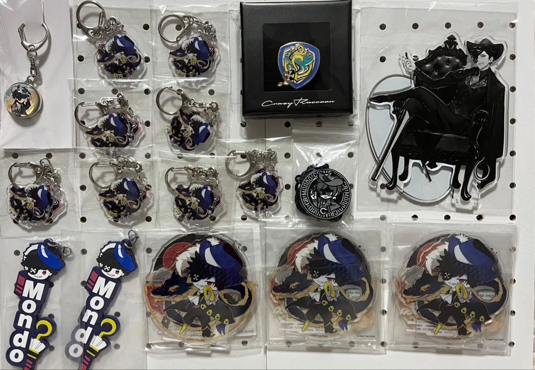 CrazyRaccoon グッズ