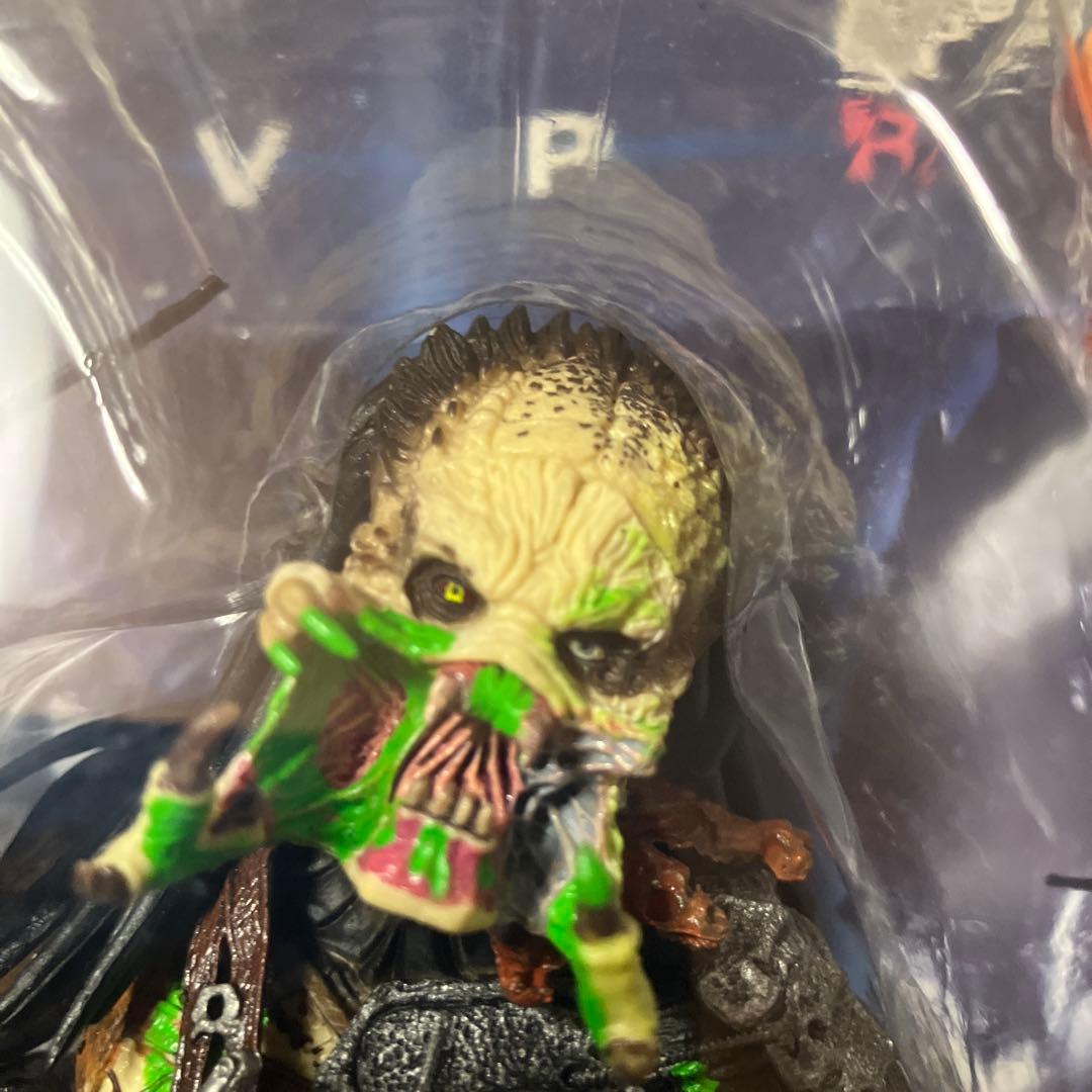 エイリアンvsプレデター　レクイエム　フィギュア　バトルダメージプレデター