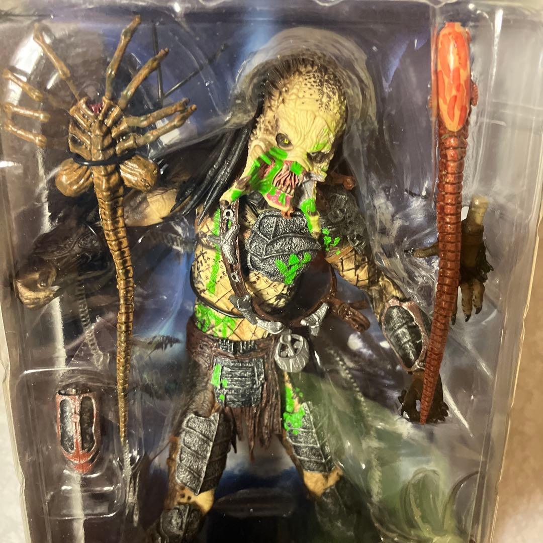 エイリアンvsプレデター　レクイエム　フィギュア　バトルダメージプレデター