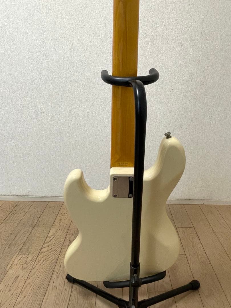 ベース fender jazz bass offset contour body