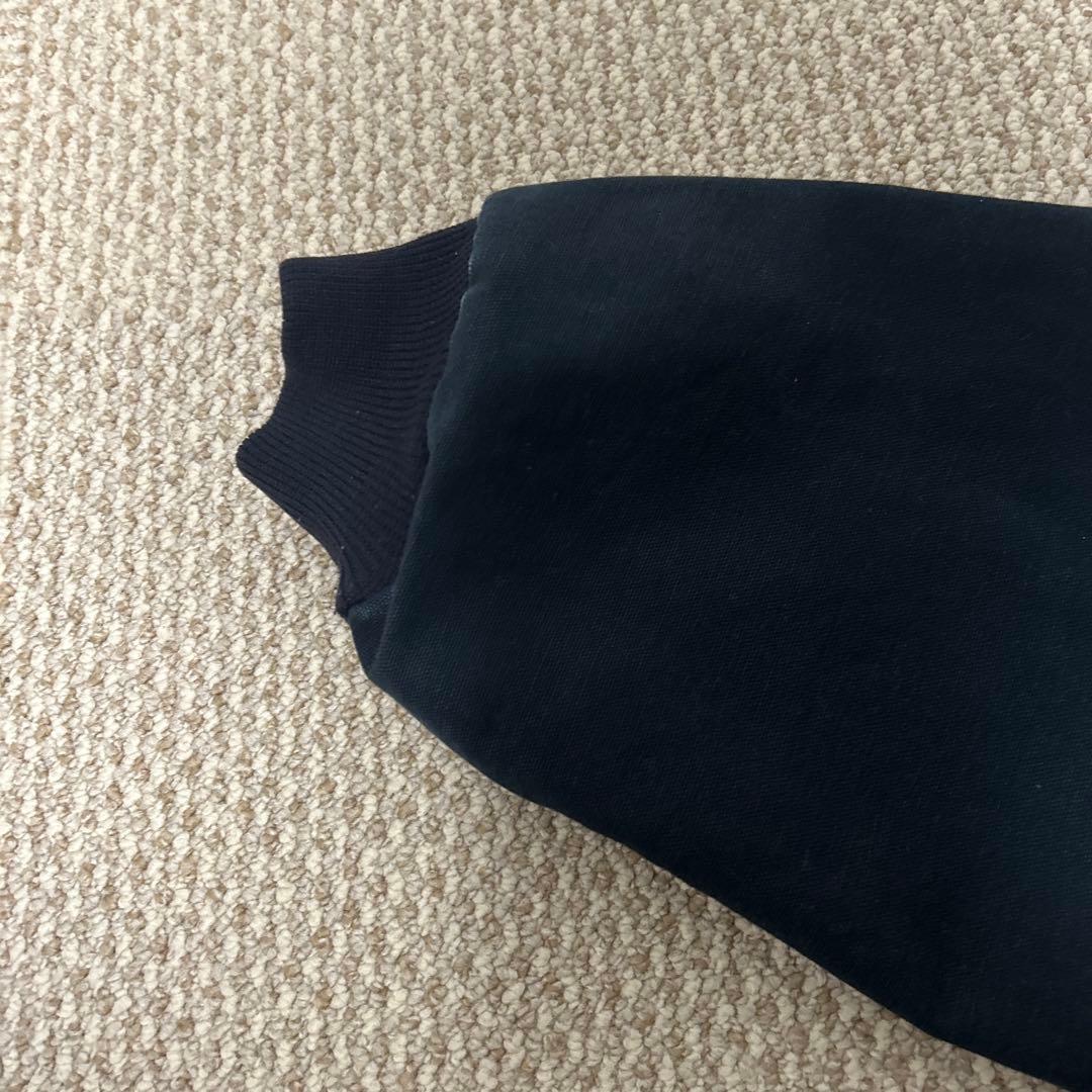 Carhartt ブラック アクティブジャケット