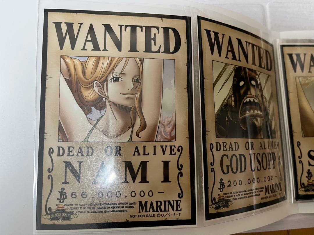 ONE PIECEグッズ　クリアファイル　限定シール　手配書まとめ販売　ルフィ