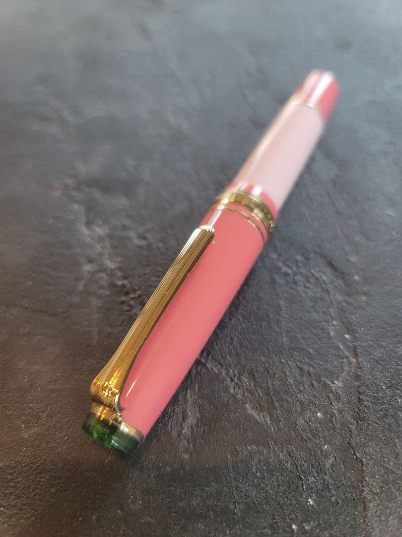 ❁⃘*.゜ プロフェッショナルギア スリムミニ 静岡苺 F 箱なし。美品です。