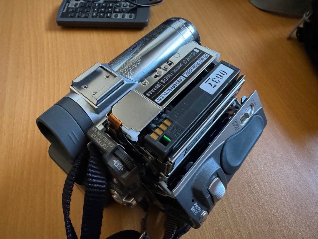 Panasonic PV-DC252D ビデオカメラ本体