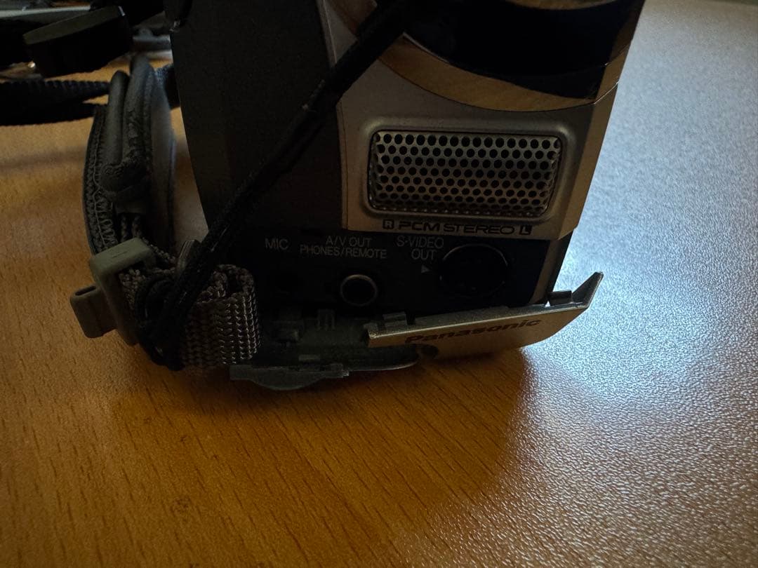 Panasonic PV-DC252D ビデオカメラ本体