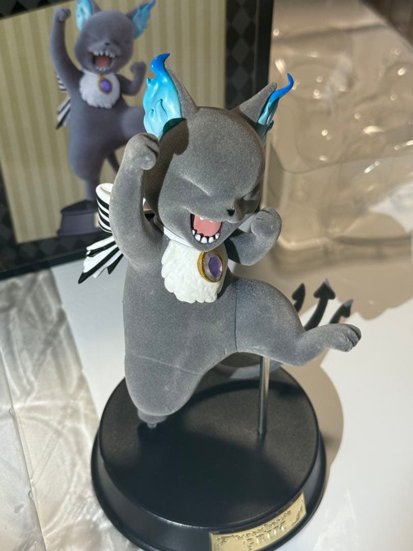 ツイステッドワンダーランド 2022年 グリム フロッキーフィギュア