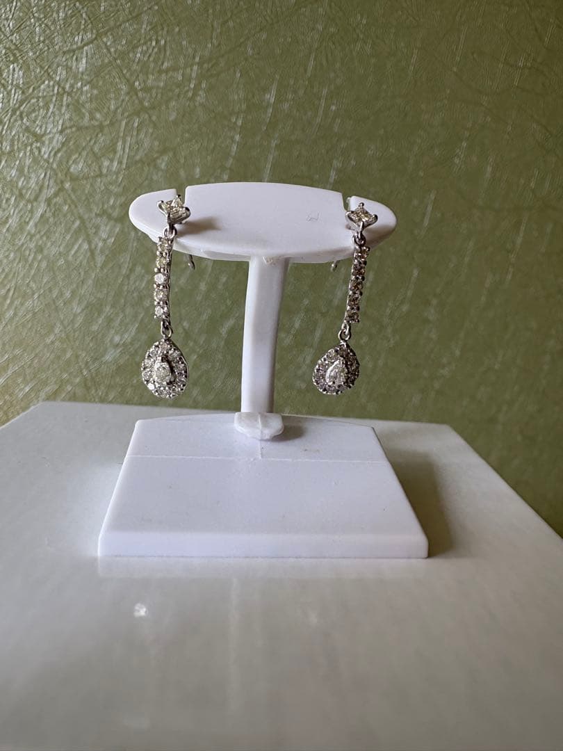 ダイヤモンド ピアス プラチナ