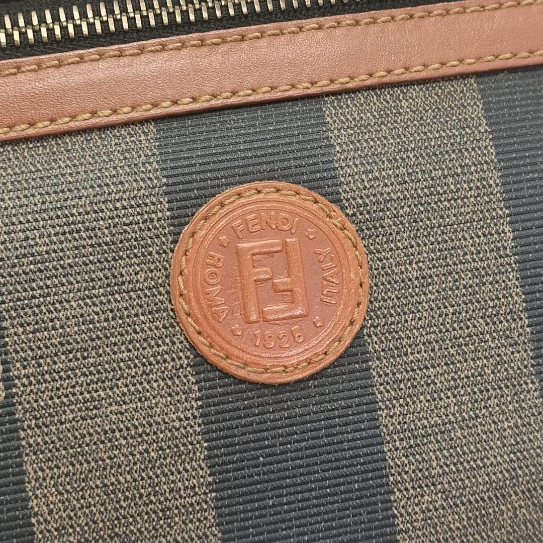 極美品✨フェンディ　ショルダーバッグ