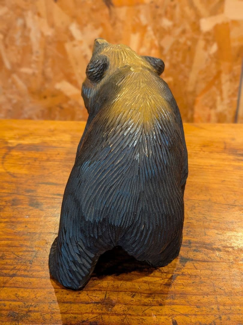 【八雲】木彫り熊 奥田博臣 銘=臣 北海道 ガラス目 熊彫