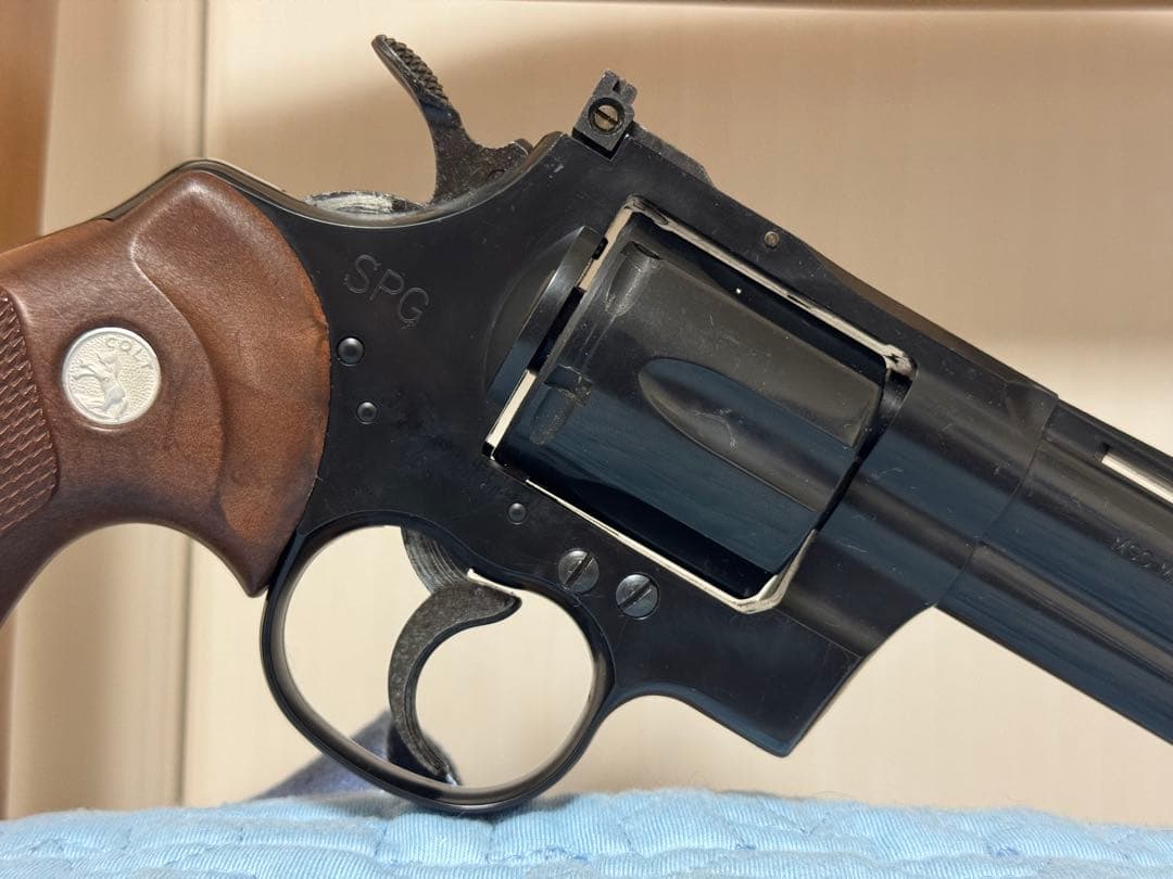 MGC ポリスパイソン　モデルガン　4インチ