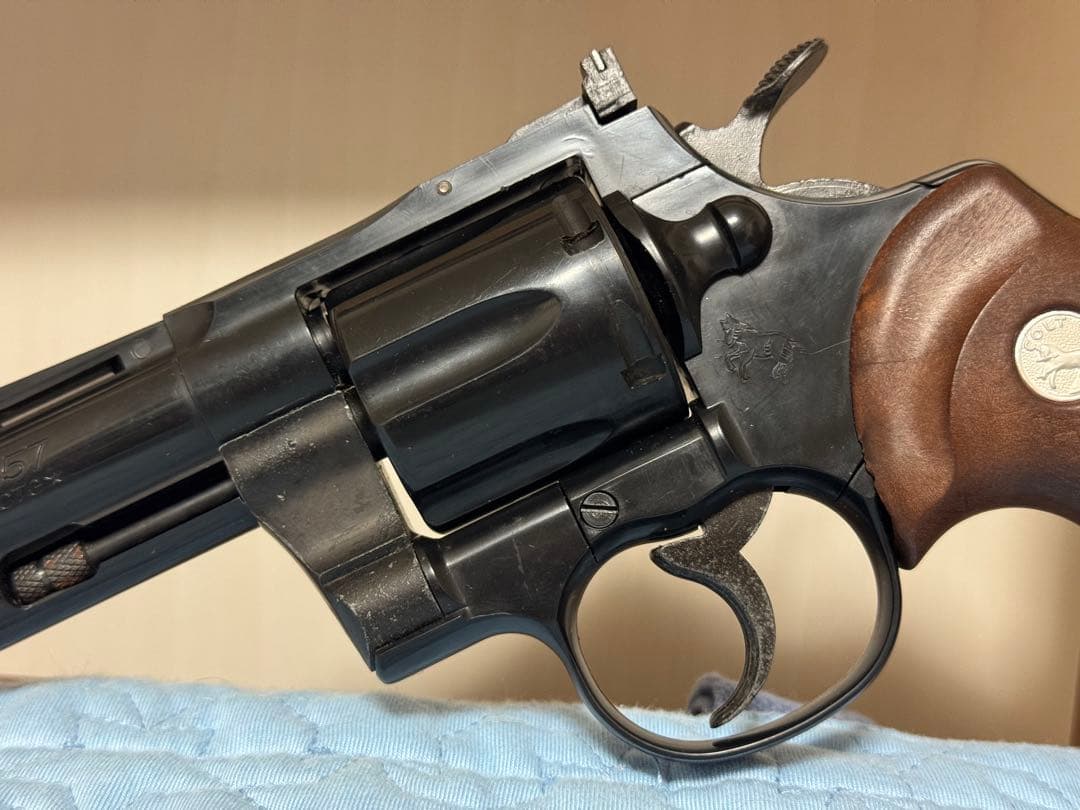 MGC ポリスパイソン　モデルガン　4インチ