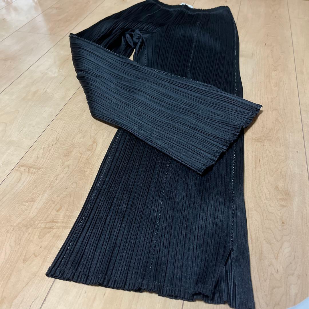 プリーツプリーズ　黒パンツ2枚