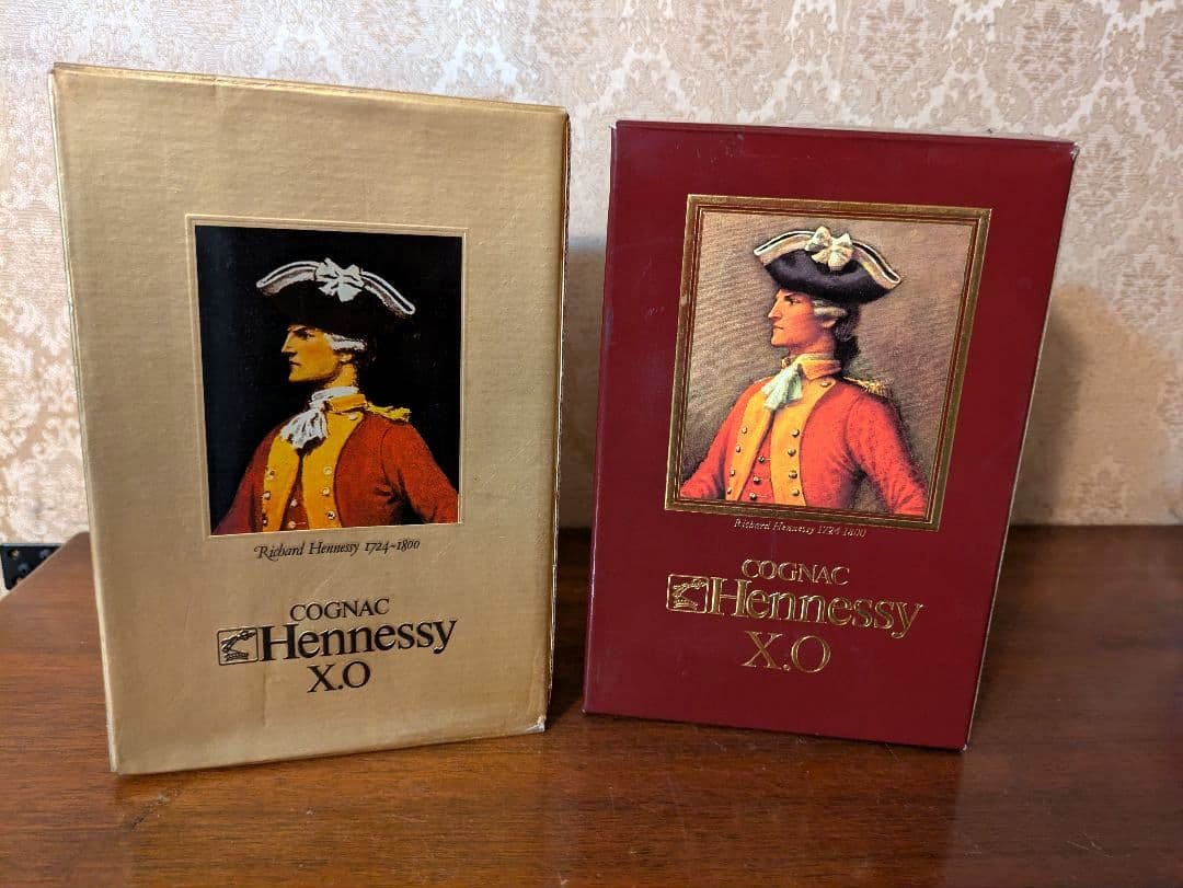 ヘネシー XO コニャック　金キャップ　グリーンボトル　２本セット