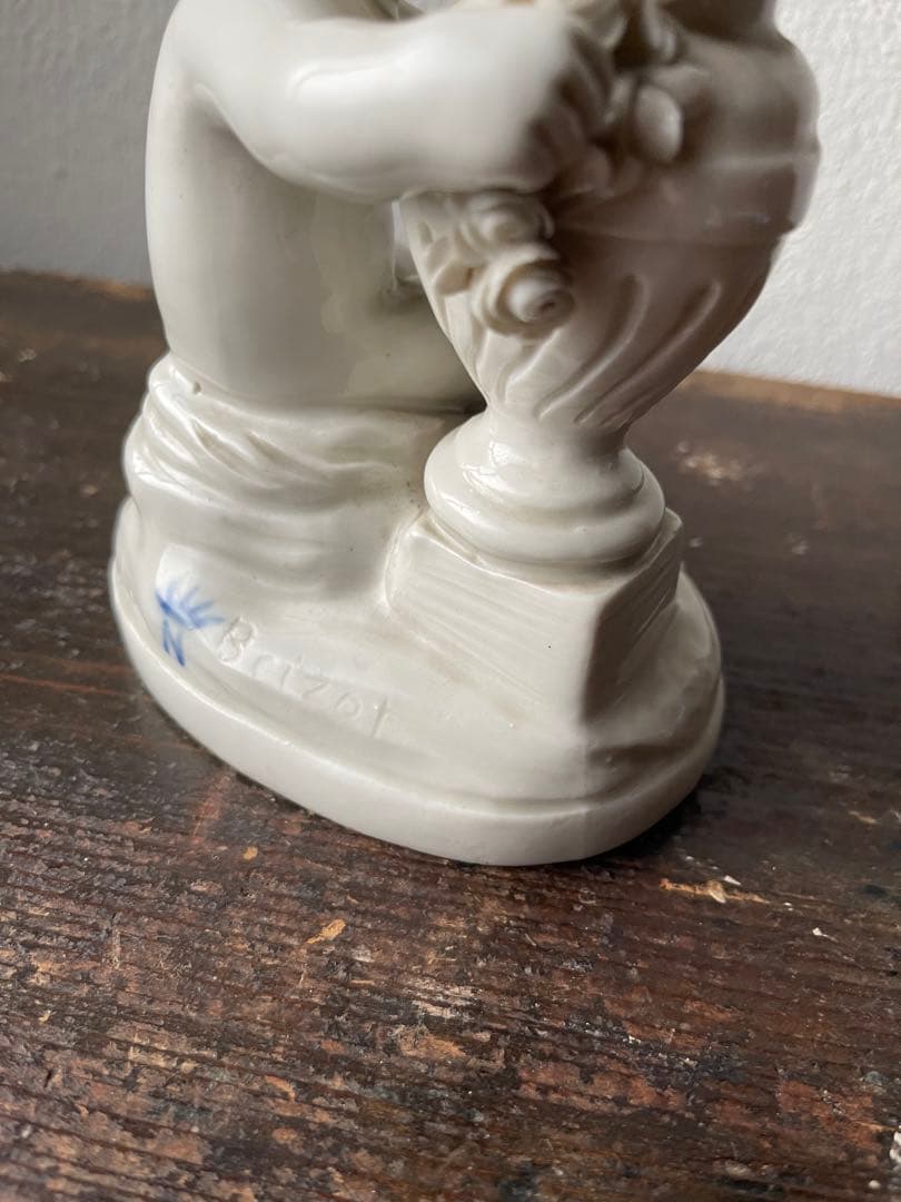 カポディモンテ　イタリアナポリ窯　エンジェル天使とバラの置物