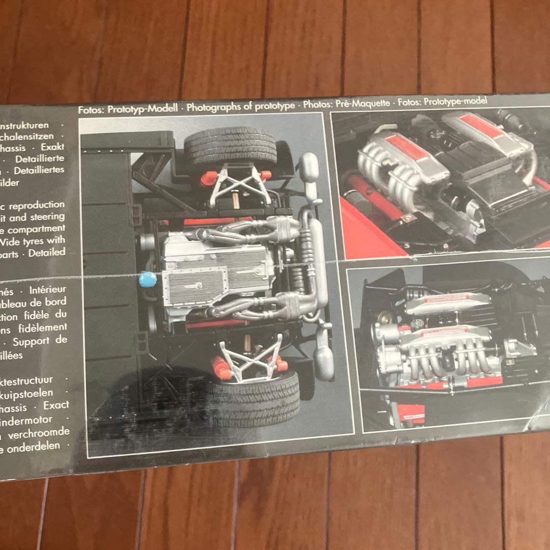 r*り様 Revell Ferrari Testarossa 1:12