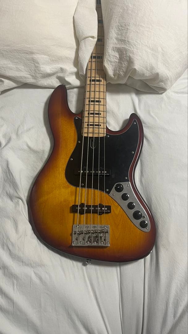 5弦ベース sire v7 vintage