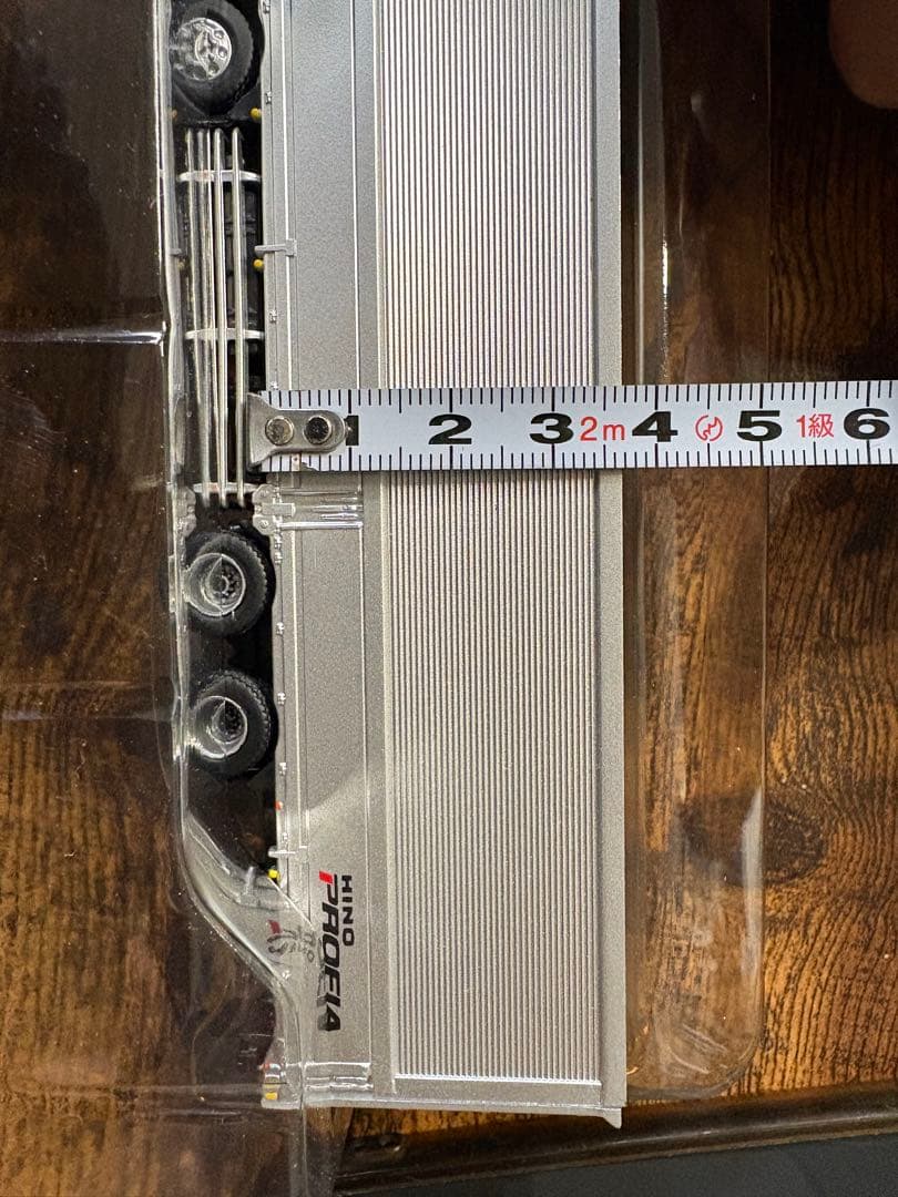 日野自動車　スケールモデル　フィギュア　レンジャー　プロフィア