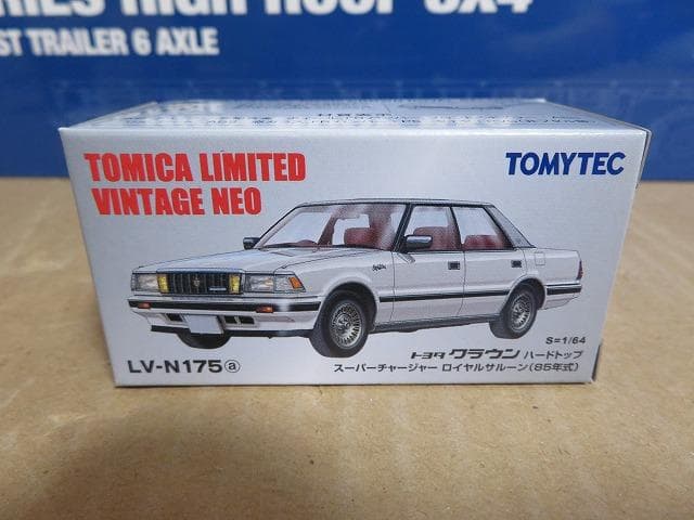 トミカリミテッドヴィンテージNEO LV-N175a/b/c トヨタ クラウン