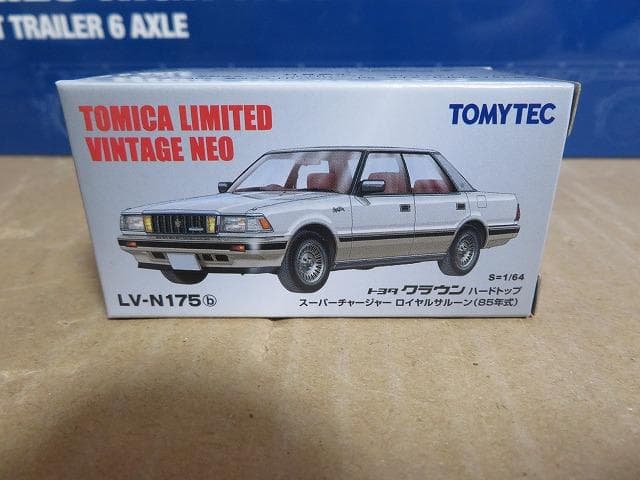 トミカリミテッドヴィンテージNEO LV-N175a/b/c トヨタ クラウン