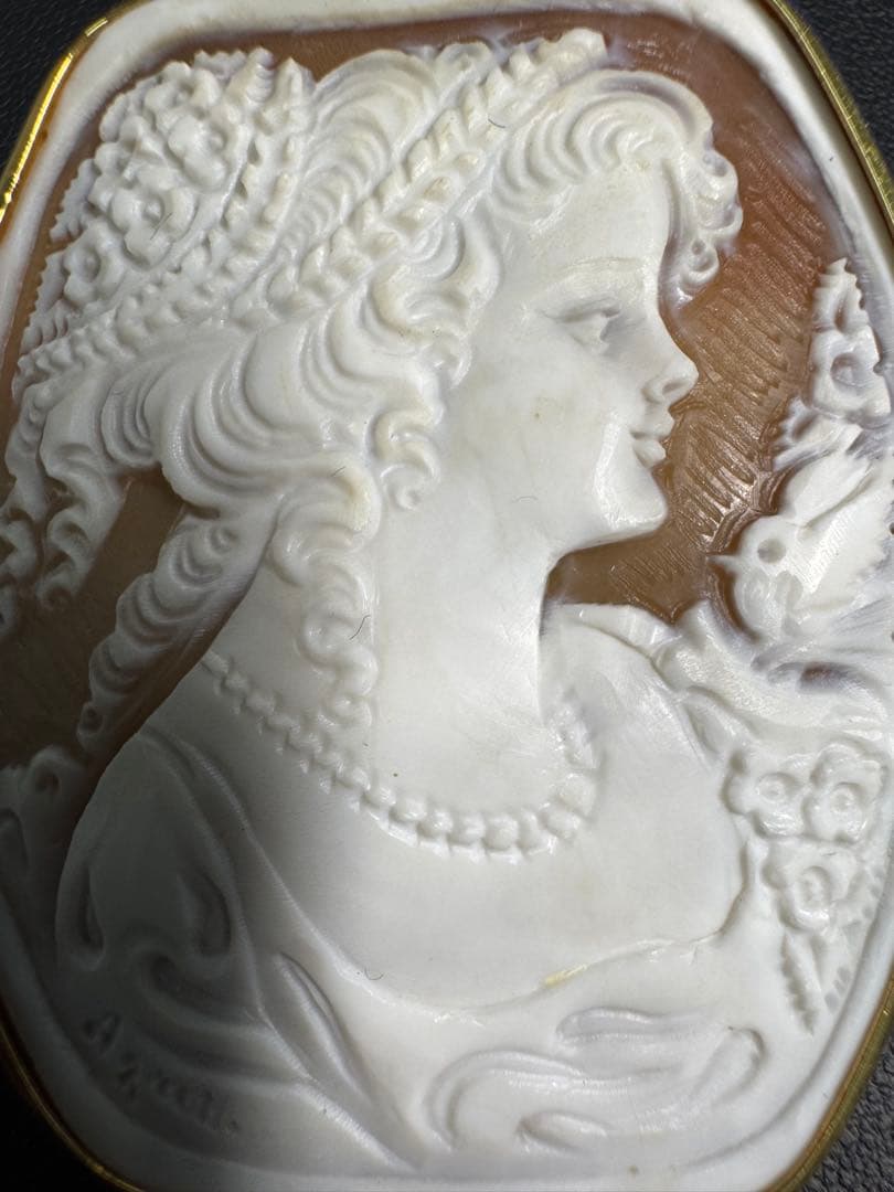 カメオ　シェル女性と小鳥　ペンダントトップ&ブローチ　2way K18枠